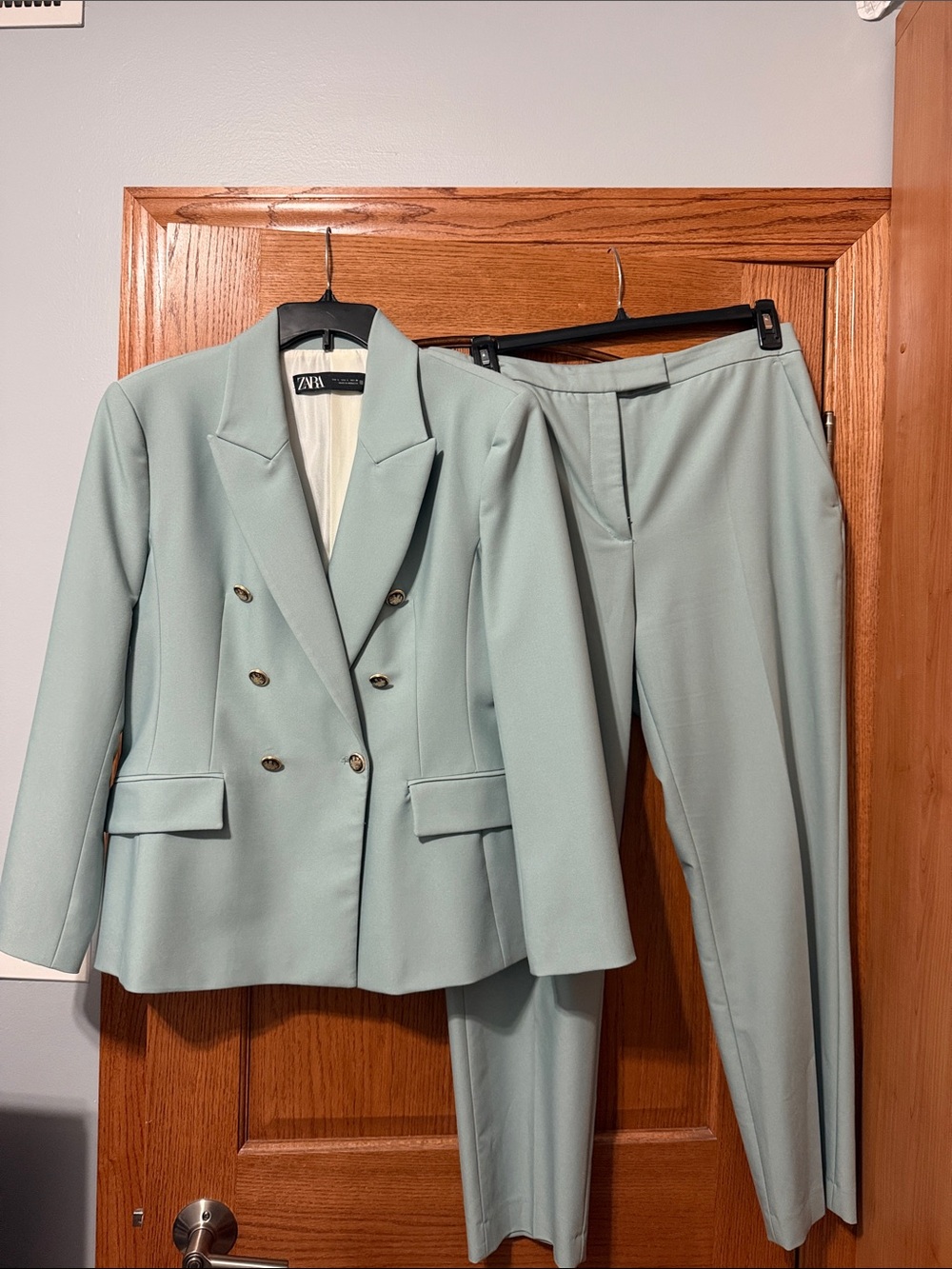 Zara Mint Green Double-Breasted Suit Jacket & Trousers